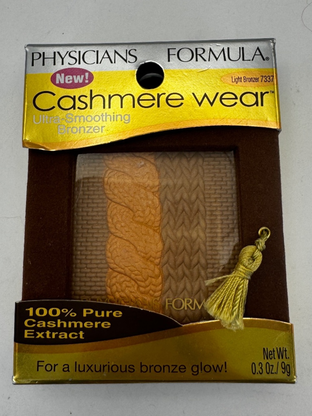 NIP Physicians Formula Cashmere Wear Ultra-Smoothing Bronzer 7337 Light Bronzer